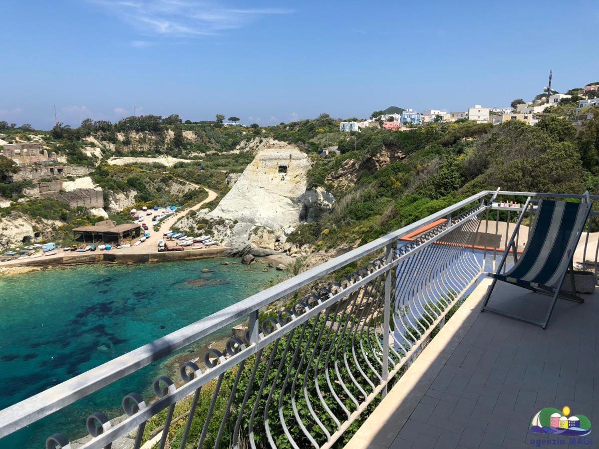 Apartamento Magi - Il Tramonto Su Palmarola Ponza Exterior foto